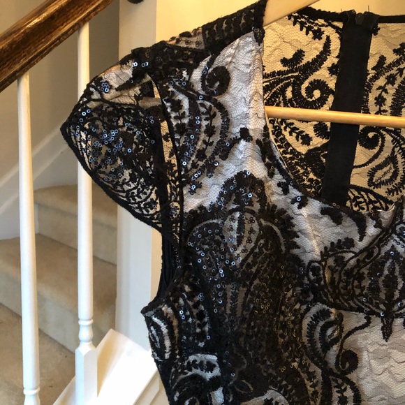 Sequin Hearts Cut Out Back Lace Formal Size 7 - Picture 5 of 8